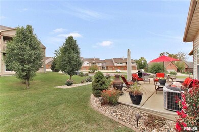 4604 N Weaverridge Blvd, Peoria, IL 61615 - photo 3