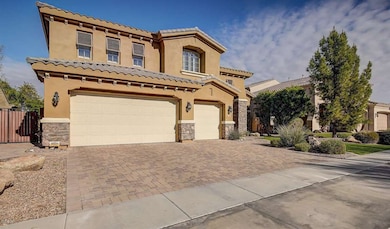 101-FrontExterior_Left