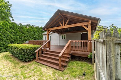 24 Russell St, Ballston Spa, NY 12020 - photo 2