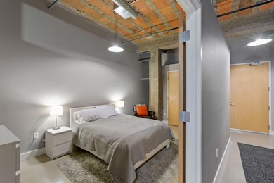 718 Washington Ave N unit 612, Minneapolis, MN 55401 - photo 4