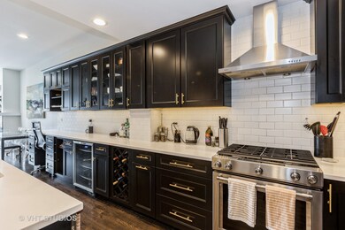 1515 N Wells St unit 8C, Chicago, IL 60610 - photo 3