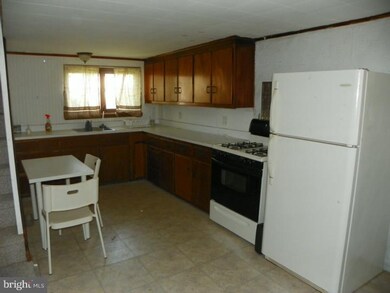 109 N Burlington St unit 11, Gloucester City, NJ 08030 - photo 3