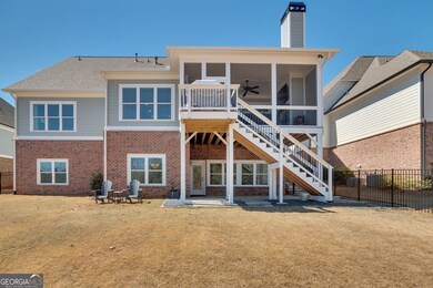 Private screened porch