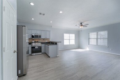 7326 Conley St, Houston, TX 77021 - photo 6