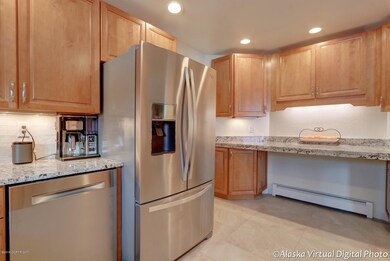 Kitchen (2)