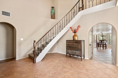 05-Interior Entry Way