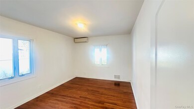 73-63 198th St unit 1FL, Flushing, NY 11366 - photo 7