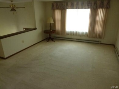 7032 Rotterdam Square, Bethlehem, PA 18017 - photo 5