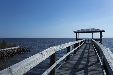 Bay Harbour Community Dock N54A4046