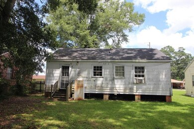 1626 Lincoln St, Laurel, MS 39440 - photo 4