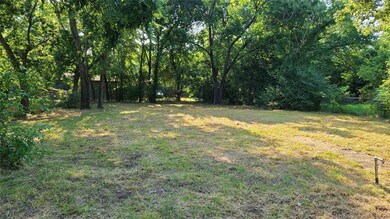 1620 Cedar St, Bonham, TX 75418 - photo 3