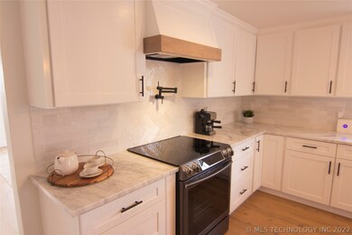 1391 W 126th St S, Jenks, OK 74037 - photo 7