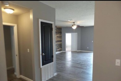 5271 Moore Loop, Crestview, FL 32536 - photo 4