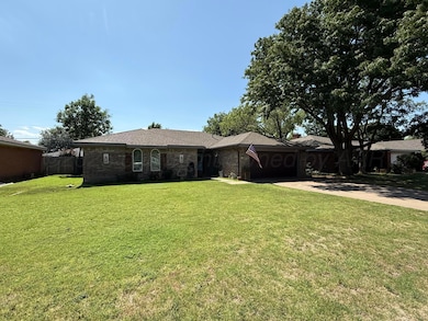 4444 Summit Cir view 2