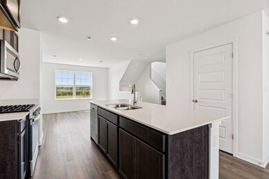 879 Briar Glen Ct, Hampshire, IL 60140 - photo 6