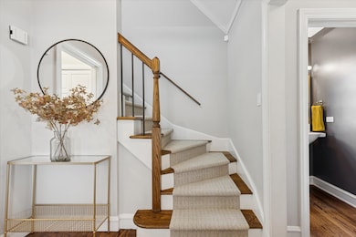 418 W Franklin St, Wheaton, IL 60187 - photo 5