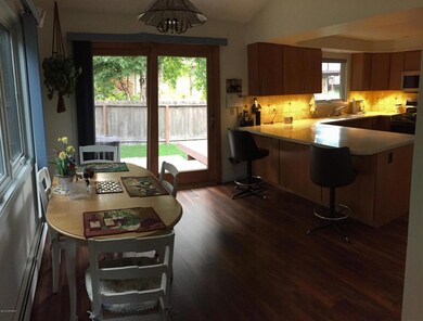 Dinette 3