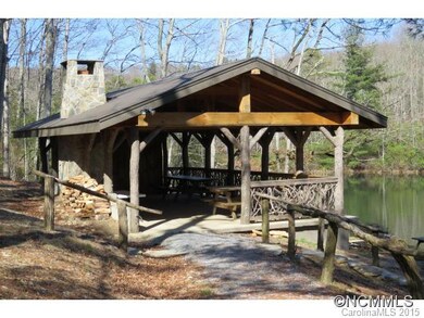 Picnic pavilion w/firepace