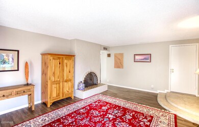 Entrance/Living Room, 2 Way FP