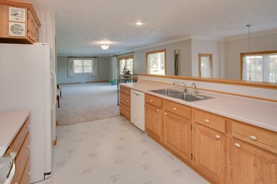 2459_N_Drake_Road-14