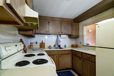 58 Jacqueline Rd unit 2, Waltham, MA 02452 - photo 7