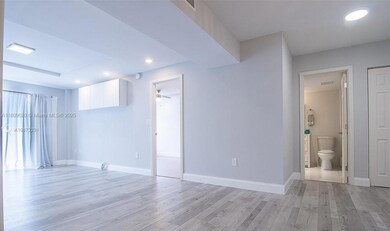 4156 Inverrary Dr unit 204, Lauderhill, FL 33319 - photo 3