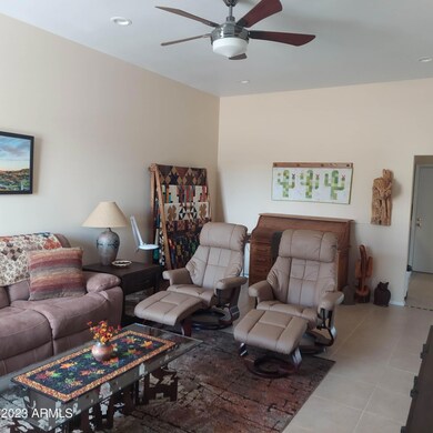 341477873_985170209136715_97888554340271