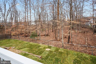 9103 Colgrove Ct, Lorton, VA 22079 - photo 4