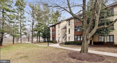 9635 Whiteacre Rd unit C2, Columbia, MD 21045 - photo 3