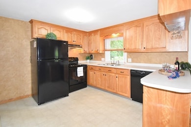 19 Helm St, South Hadley, MA 01075 - photo 6