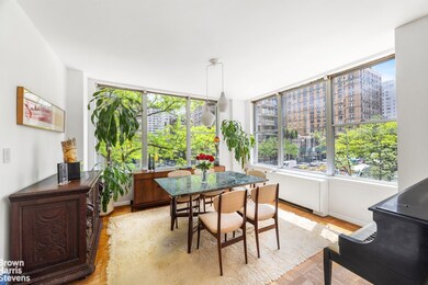 169 E 69th St unit 3C, New York, NY 10021 - photo 2
