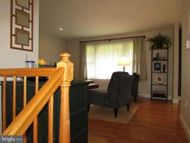 5600 Calvert Dr, Frederick, MD 21703 - photo 6