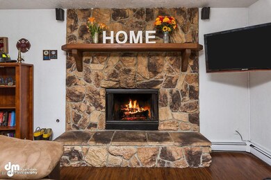 Living Room Fireplace_CG_2722-SMALL