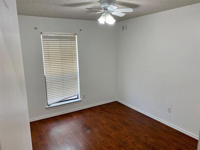 2040 Leatherwood Ln, Denton, TX 76210 - photo 5