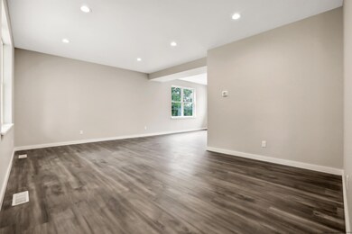 86 North Rd unit A, Highland, NY 12528 - photo 7