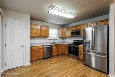 534 Matterhorn Dr, Shelbyville, KY 40065 - photo 7