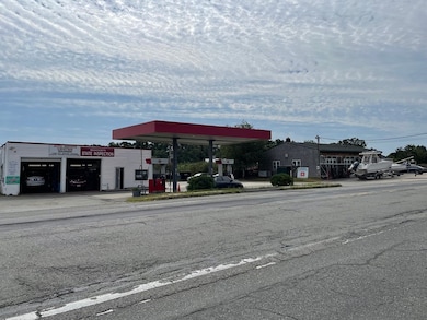 157 Bridge Rd, Salisbury, MA 01952 - photo 3