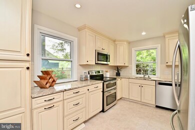 2415 Stirrup Ln, Alexandria, VA 22308 - photo 4