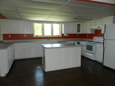 1003 Edgehill Dr, Lawrenceburg, KY 40342 - photo 3