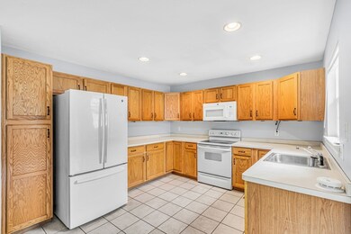 37 School House Rd unit 9, Weymouth, MA 02188 - photo 7