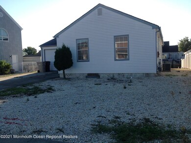 89 Wind Jammer Ct, Bayville, NJ 08721 - photo 2