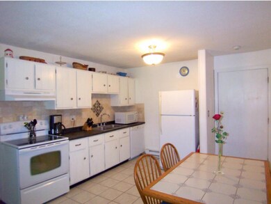 34C Constitution Dr unit 34, Londonderry, NH 03053 - photo 5