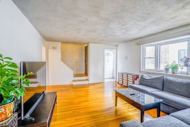 25 Parsons St, West Newton, MA 02465 - photo 3