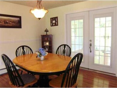 10 Surrey Ln, Buzzards Bay, MA 02532 - photo 3