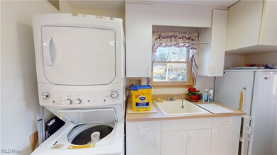 214 Race St, Berea, OH 44017 - photo 3