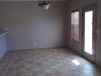 952 Hermoso El Sol, Alamogordo, NM 88310 - photo 4