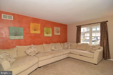 241 Bainbridge Cir, Reading, PA 19608 - photo 4