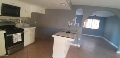 7817 W Clarendon Ave, Phoenix, AZ 85033 - photo 5