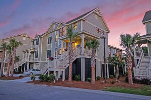Edisto Exterior
