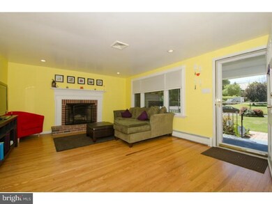 37 Neshaminy Dr, Warminster, PA 18974 - photo 5